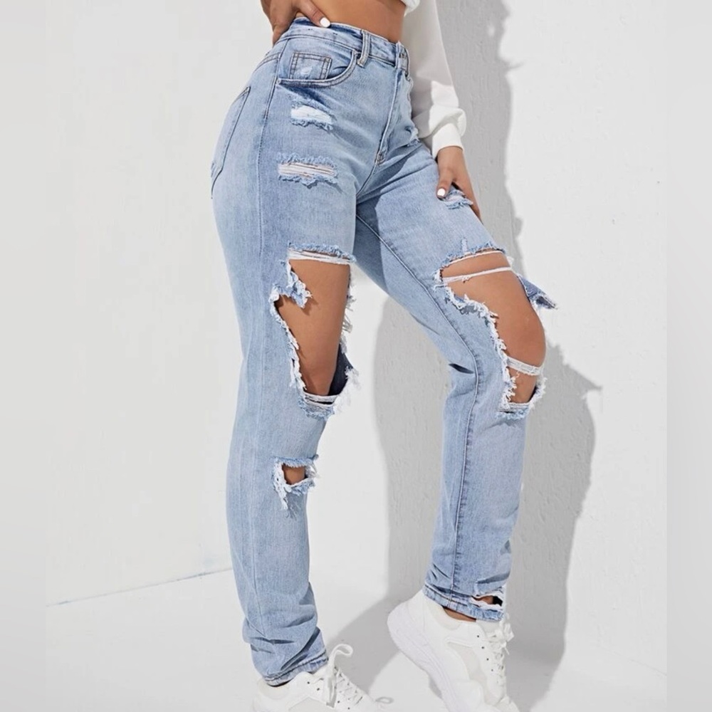 Ripped Detail Straight Leg Jeans